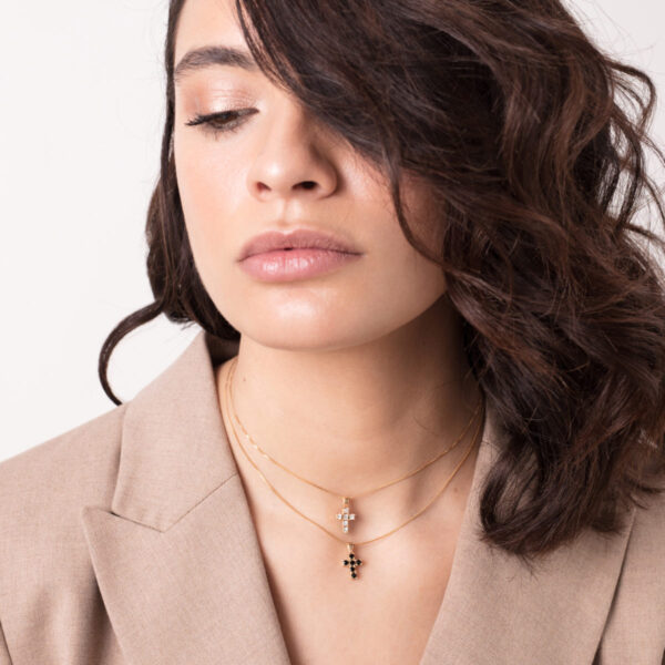 C00187GBLACKclose C00187GBLACKclose